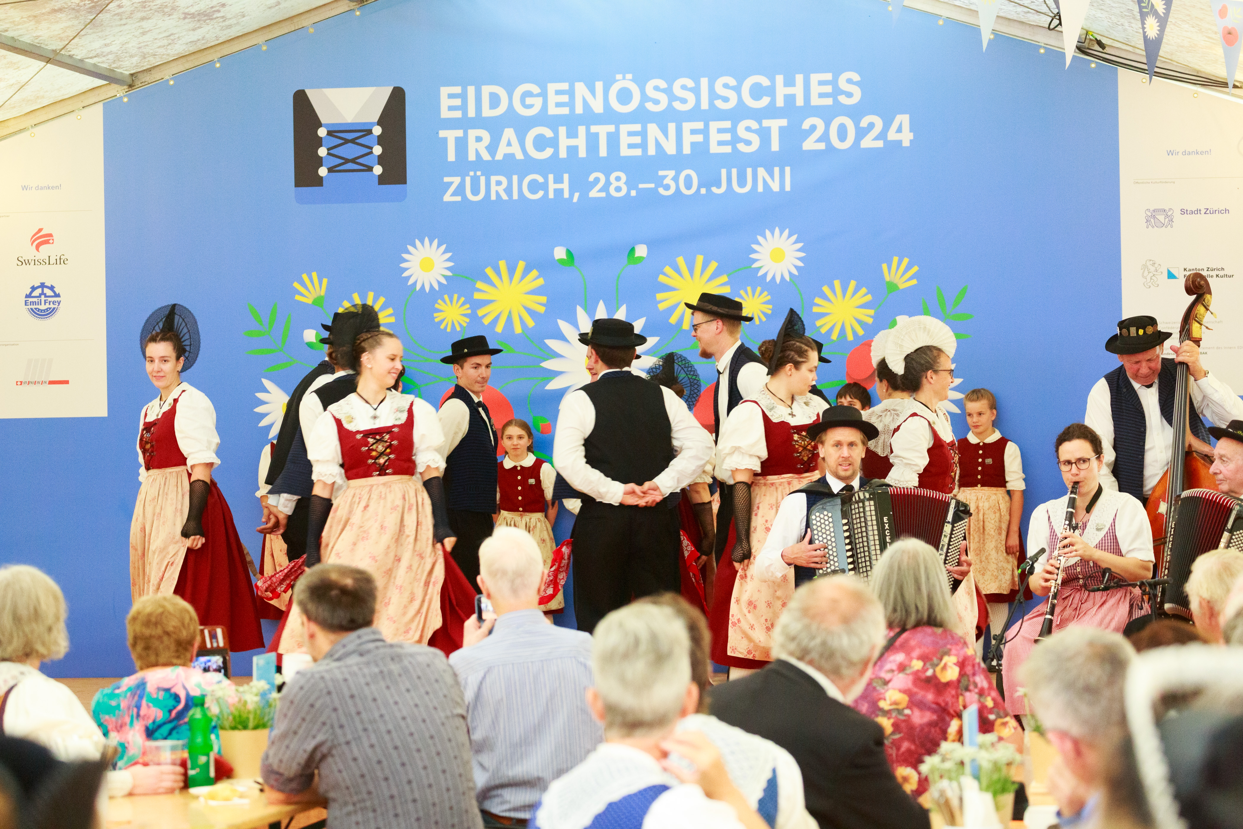 Sonntag auf dem Lindenhof