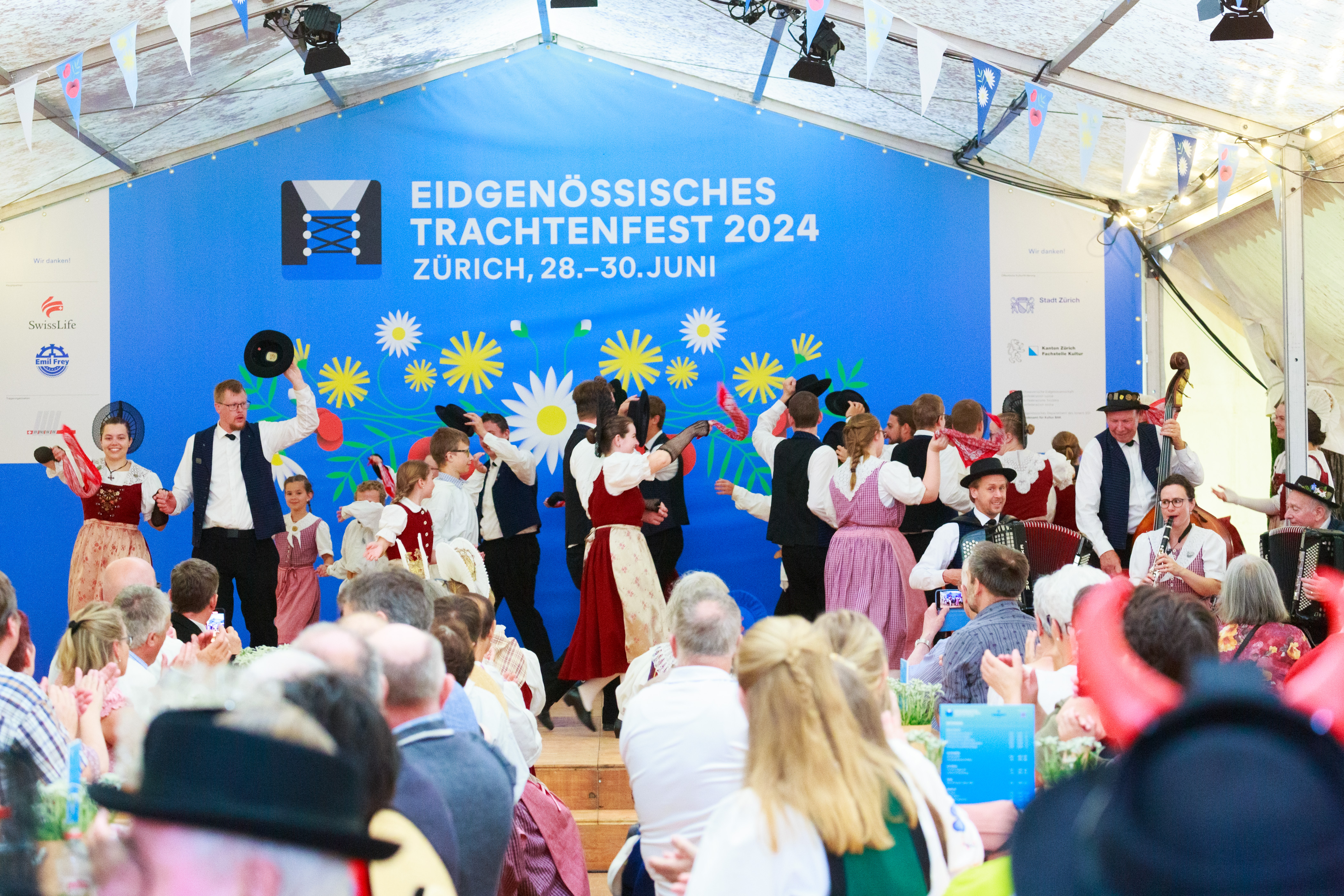 Sonntag auf dem Lindenhof