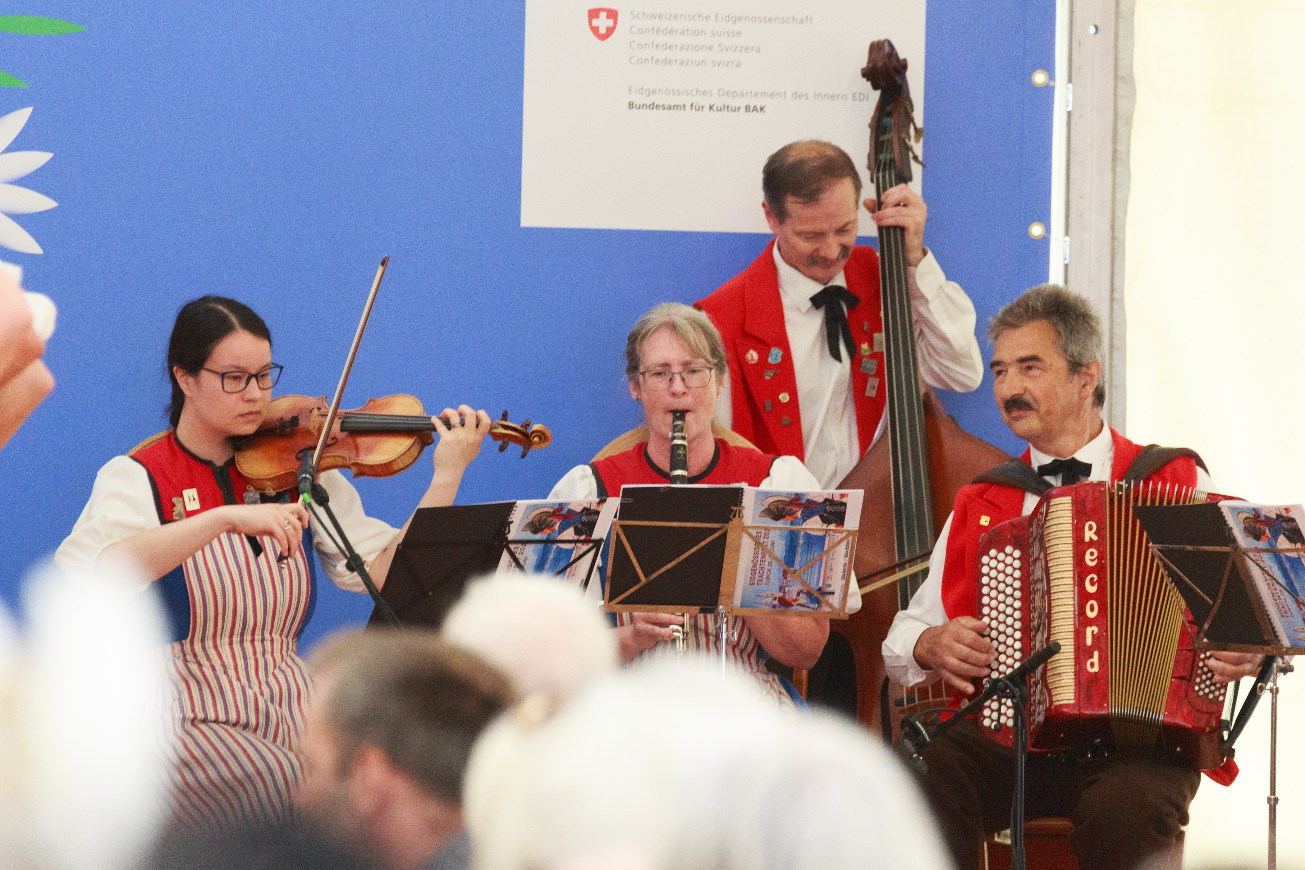 Sonntag auf dem Lindenhof
