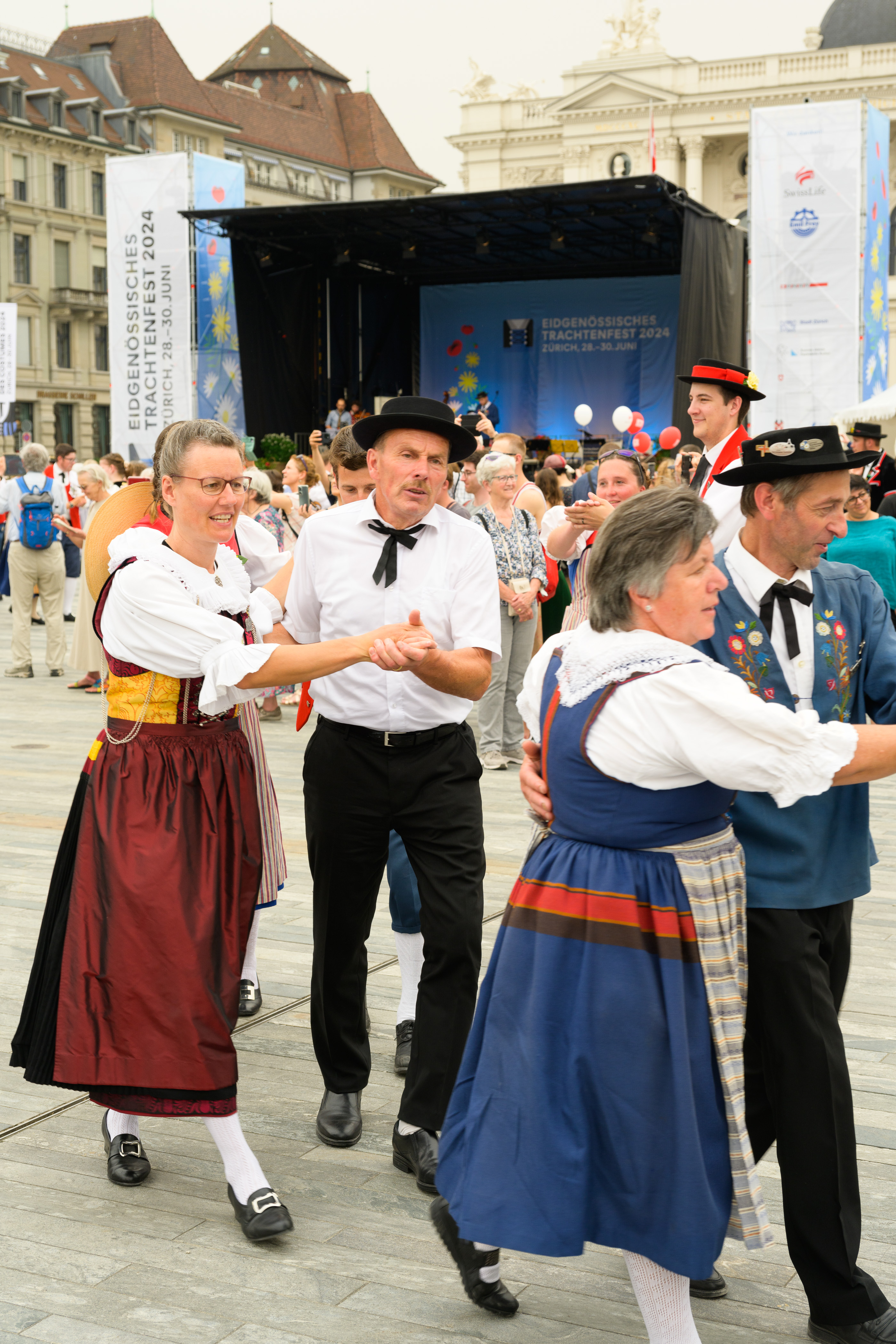 Samstag auf dem Sechseläutenplatz