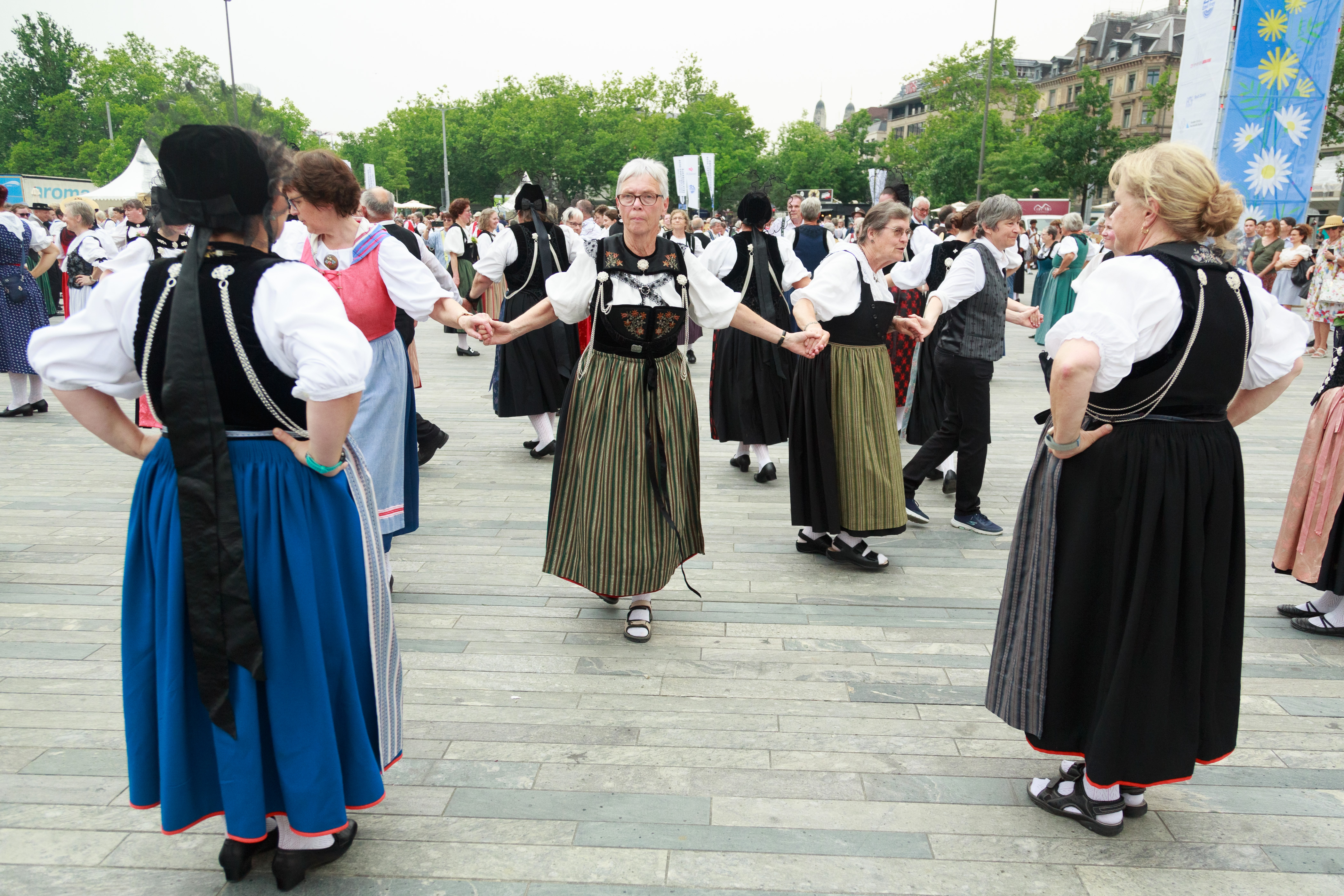 Samstag auf dem Sechseläutenplatz