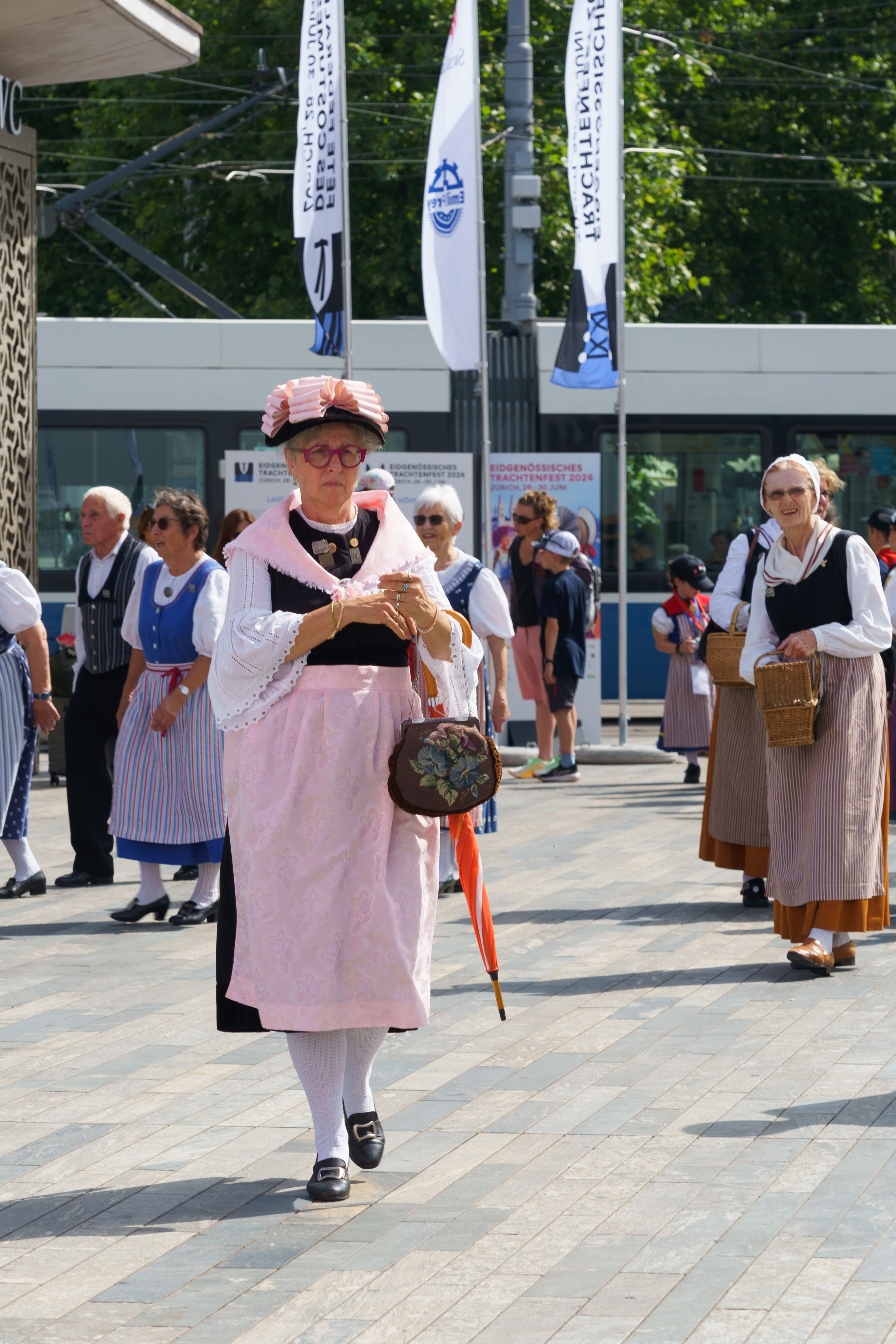 Samstag auf dem Sechseläutenplatz