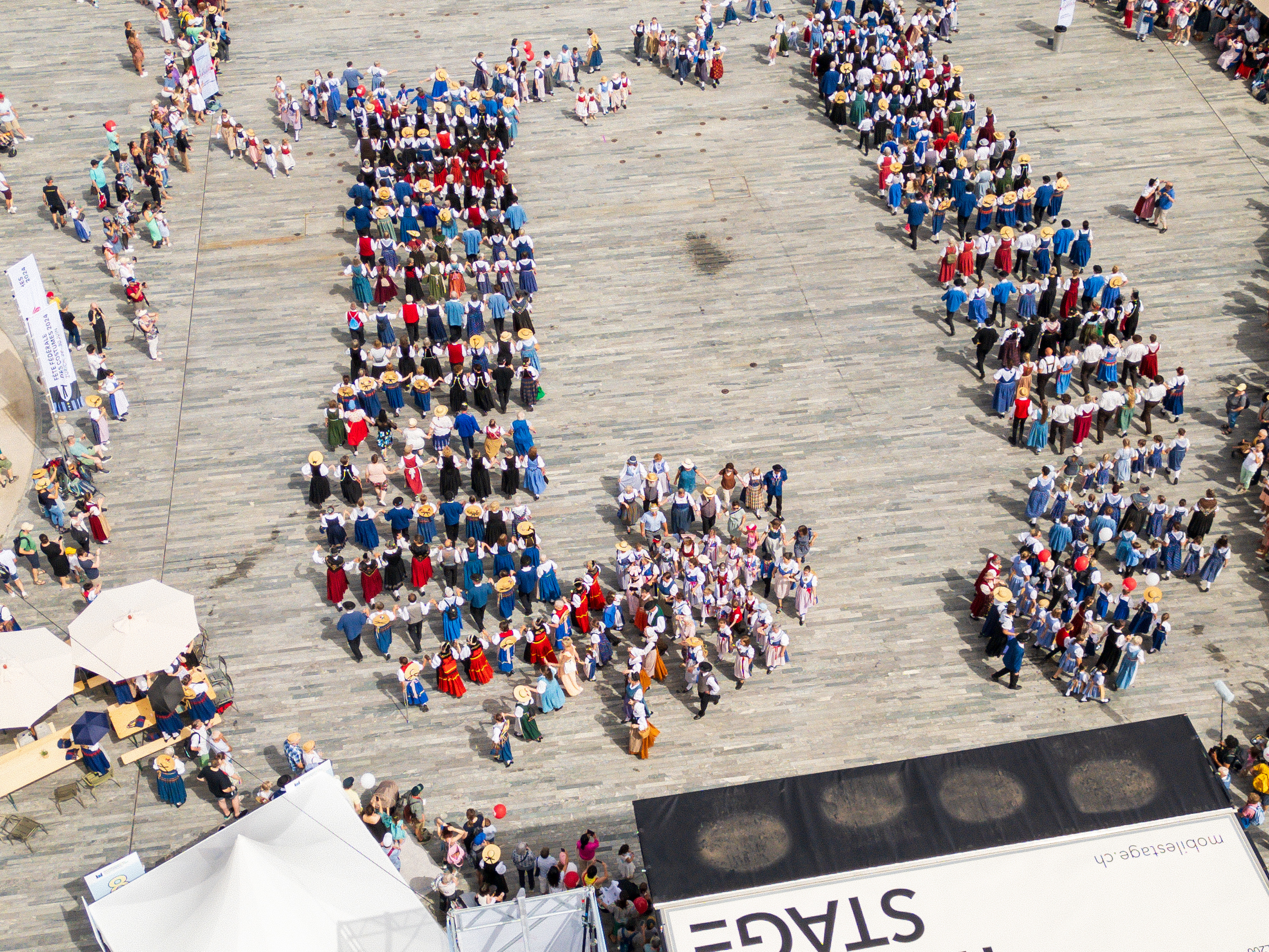 Samstag auf dem Sechseläutenplatz