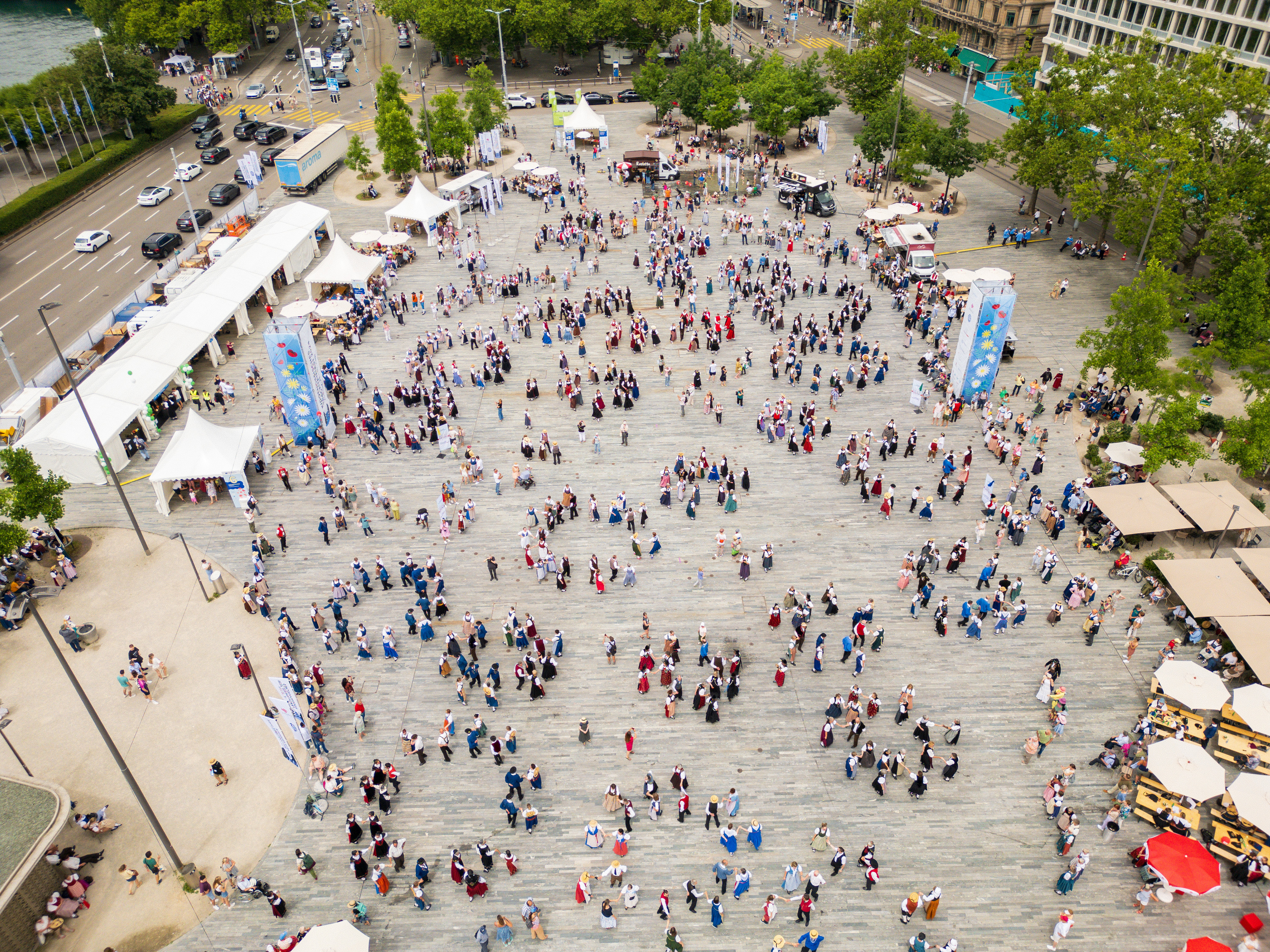 Samstag auf dem Sechseläutenplatz