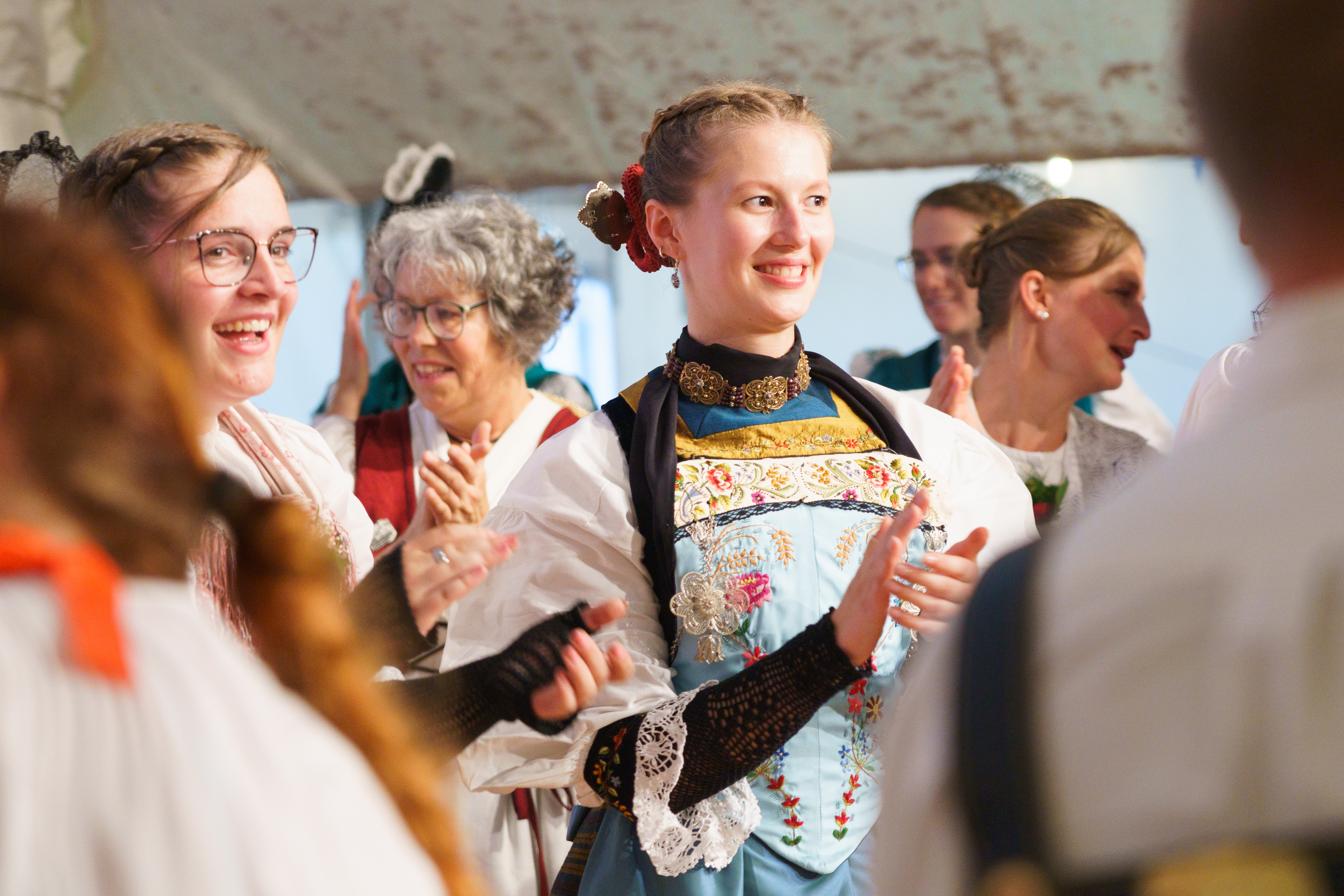 Internationale Volkstanzgala auf dem Lindenhof