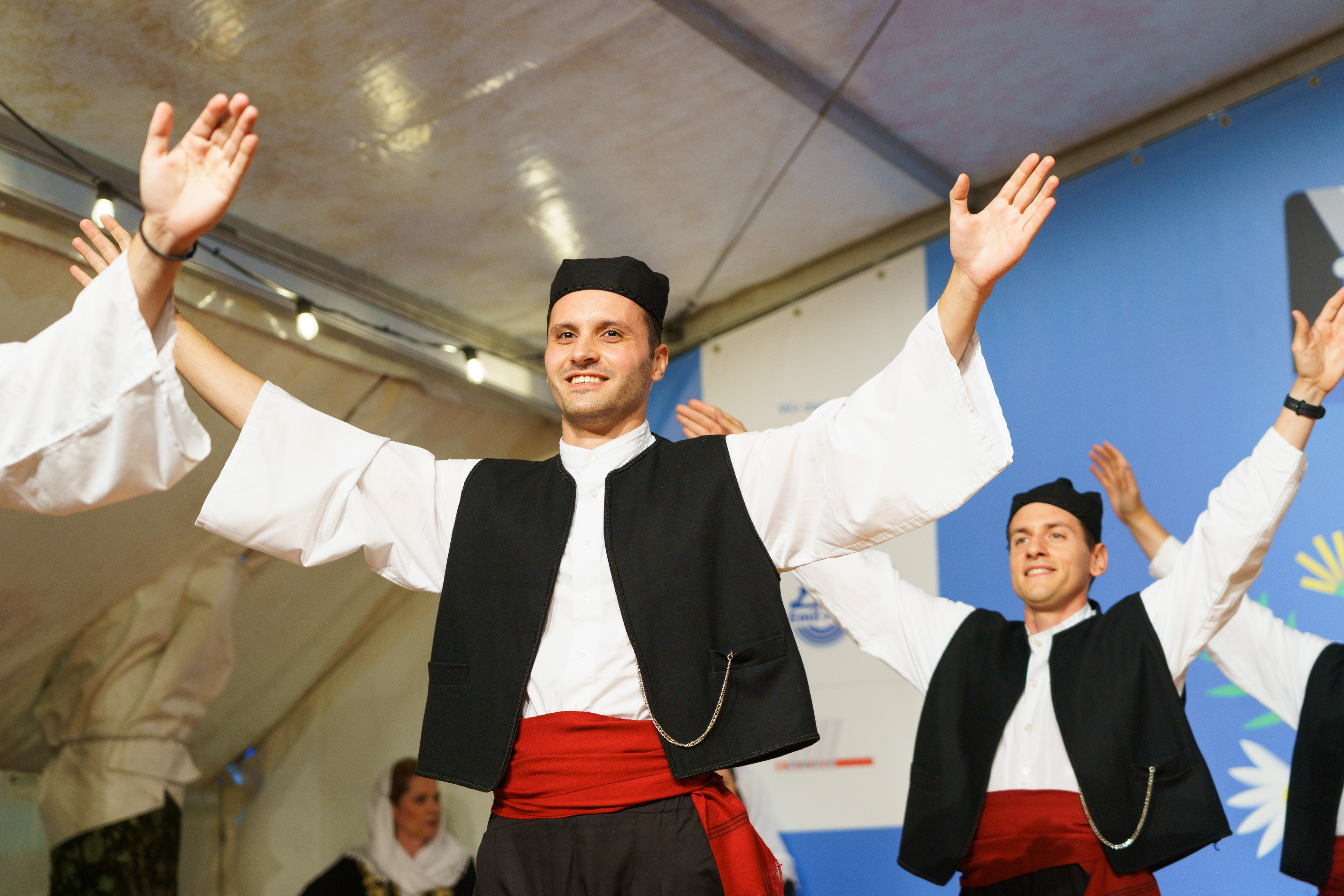Internationale Volkstanzgala auf dem Lindenhof