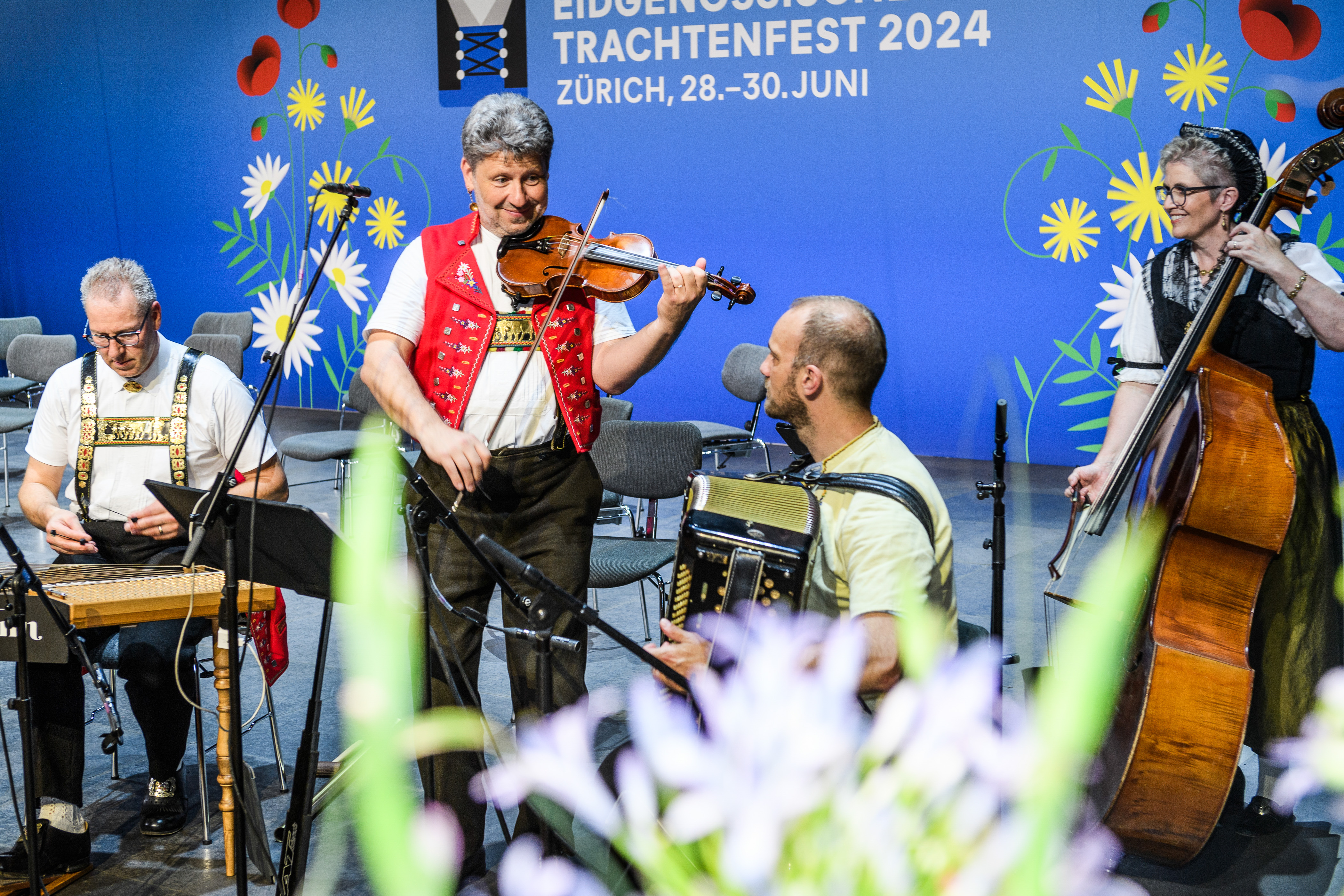Volkstanzgala-im-Kongresshaus
