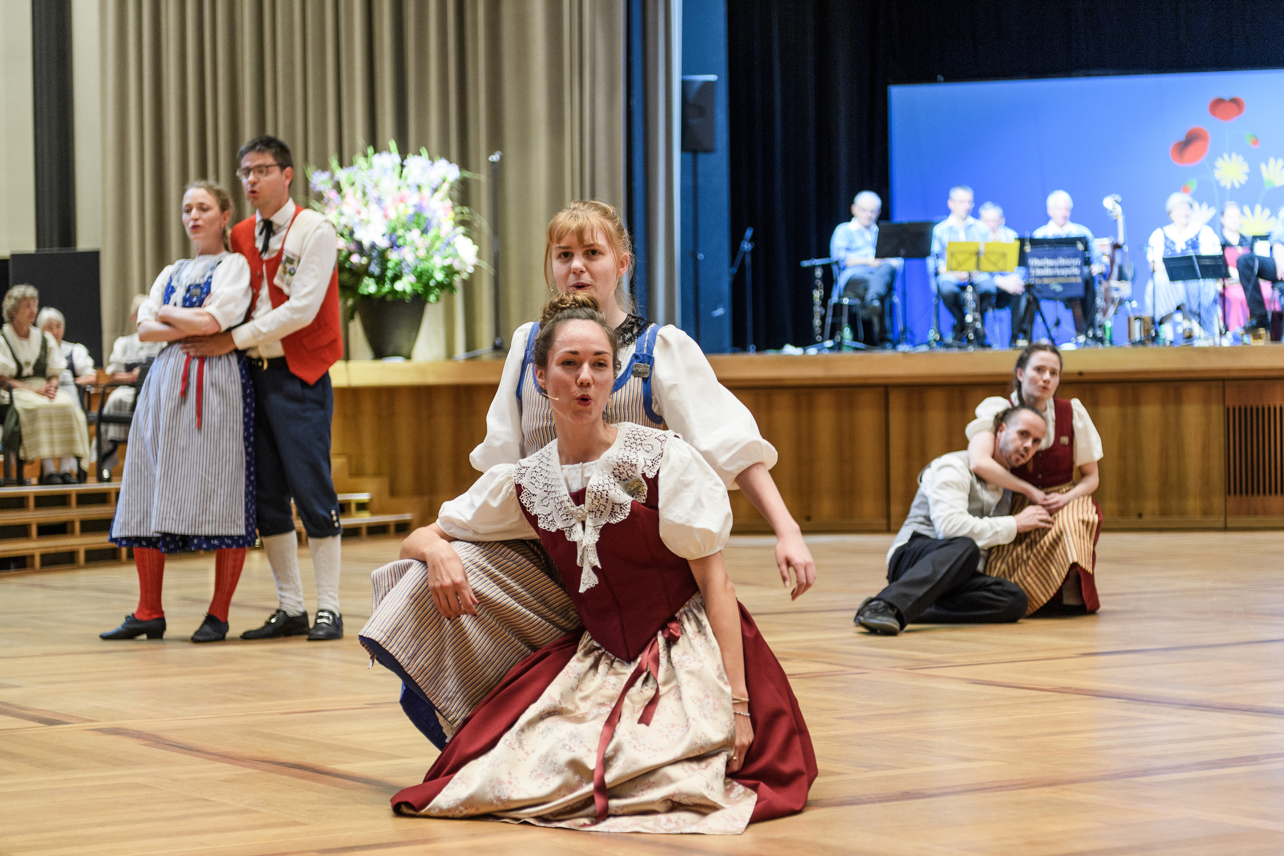 Volkstanzgala-im-Kongresshaus