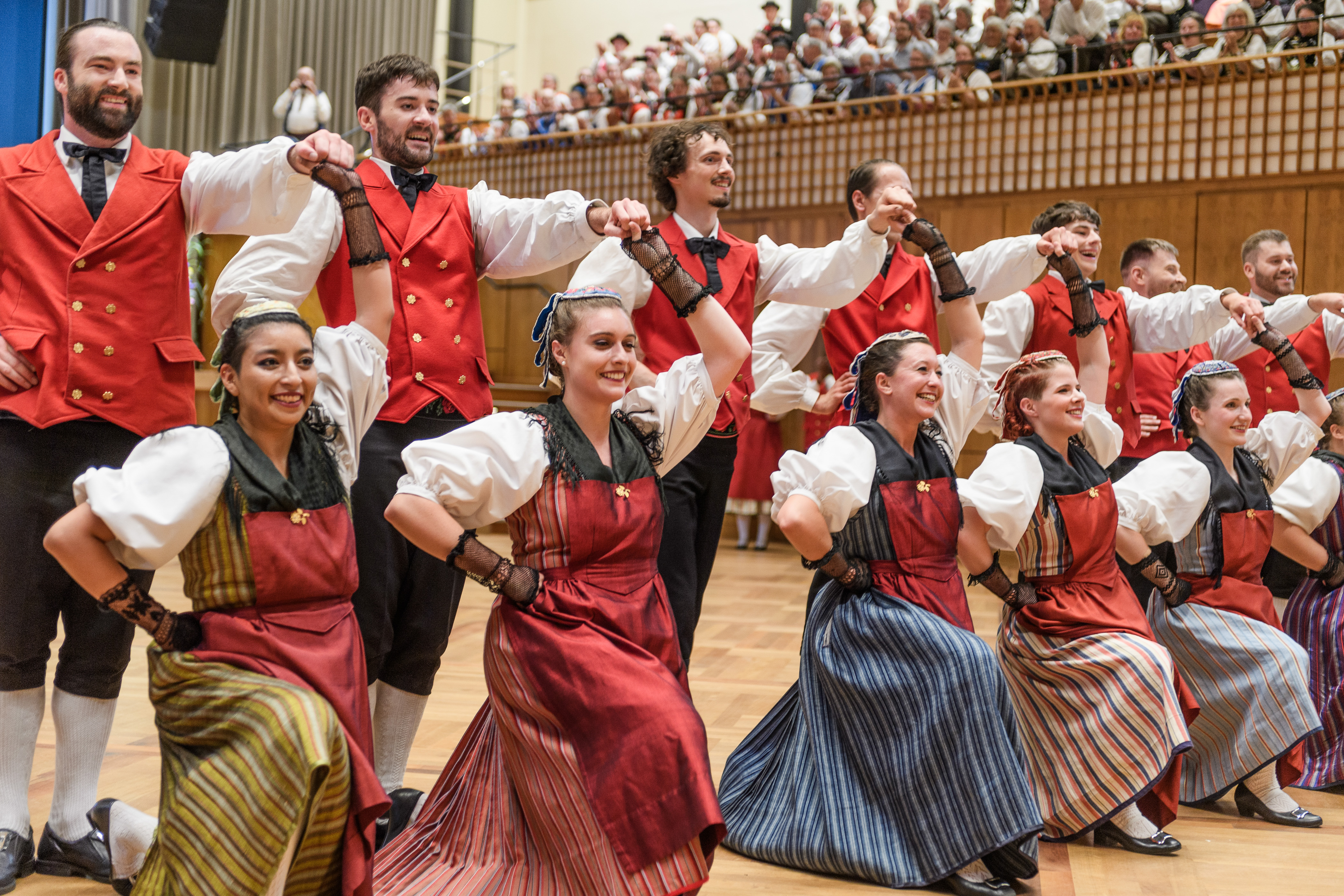 Volkstanzgala-im-Kongresshaus