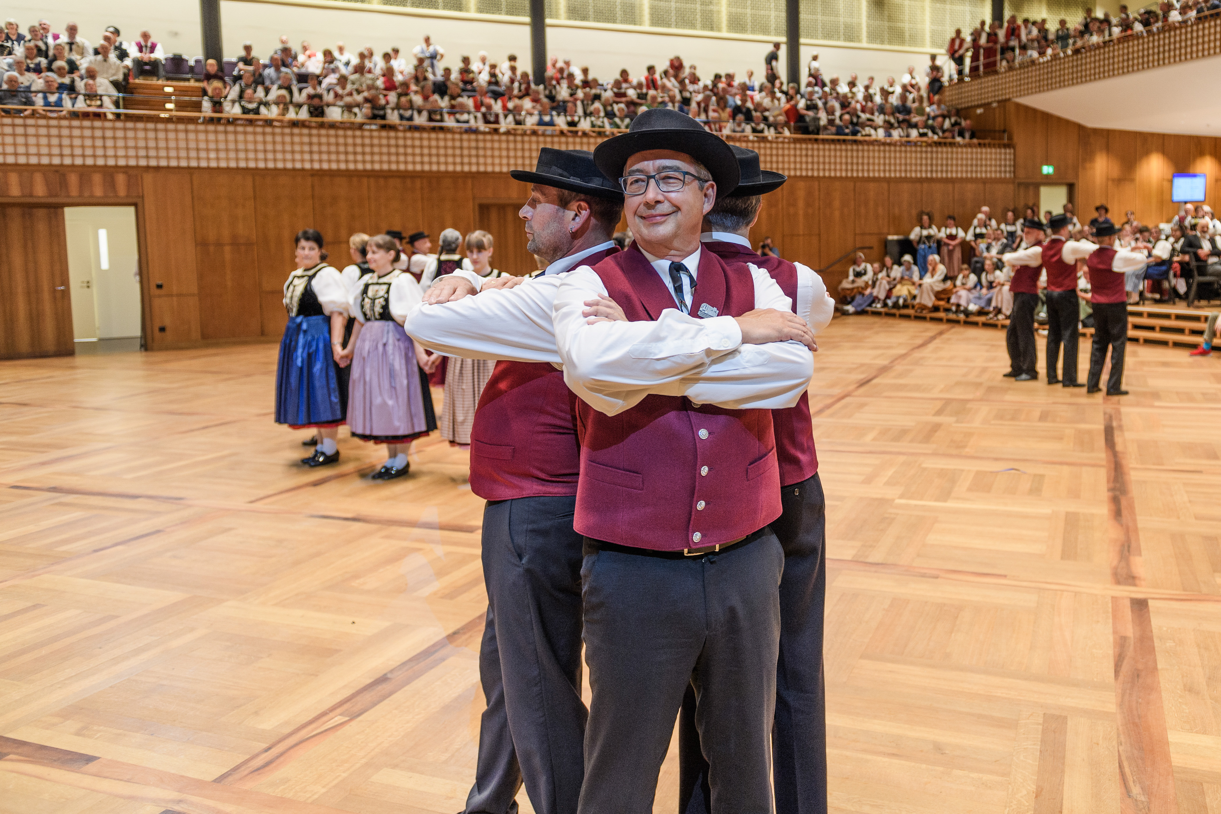 Volkstanzgala-im-Kongresshaus