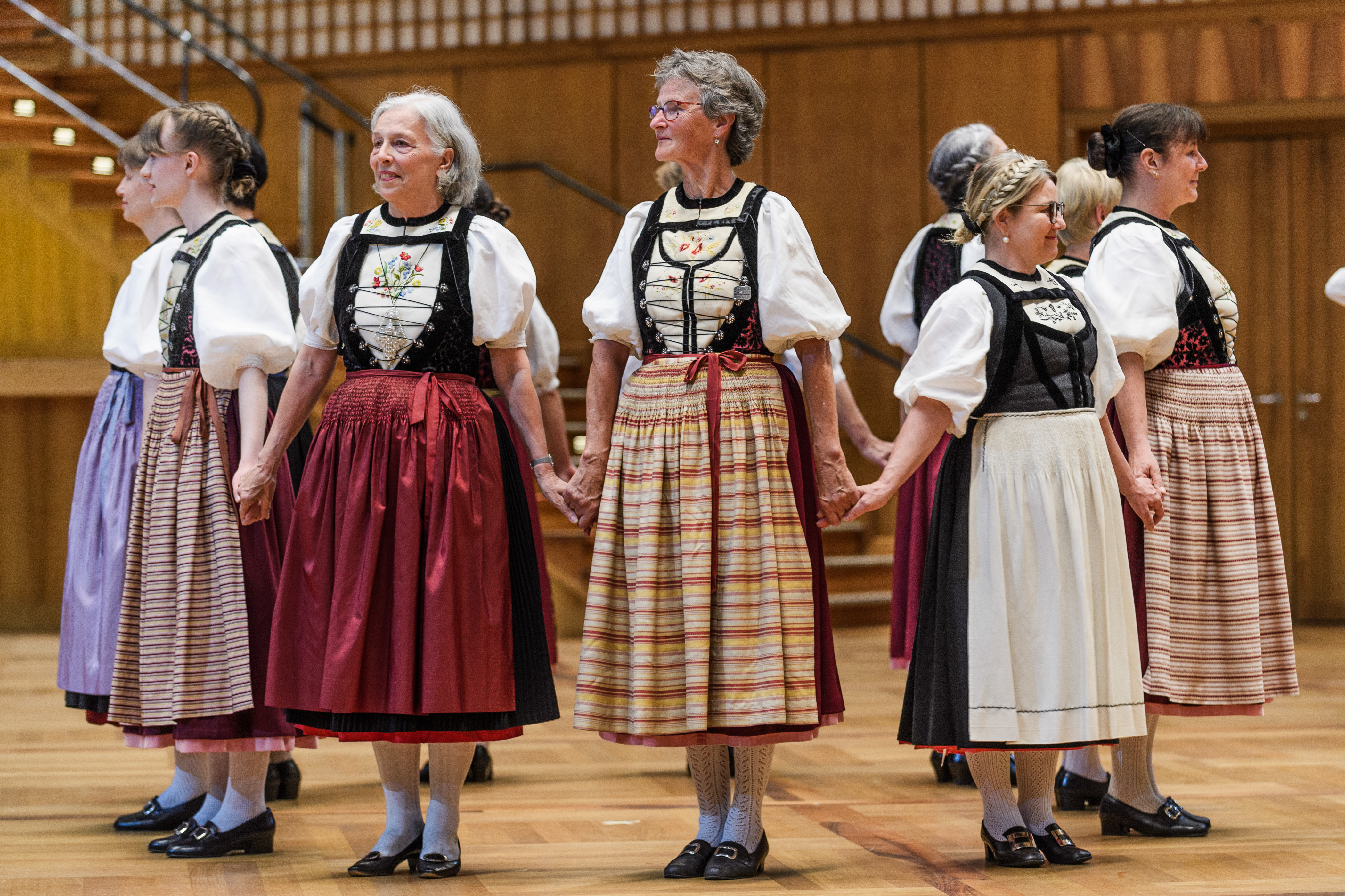 Volkstanzgala-im-Kongresshaus