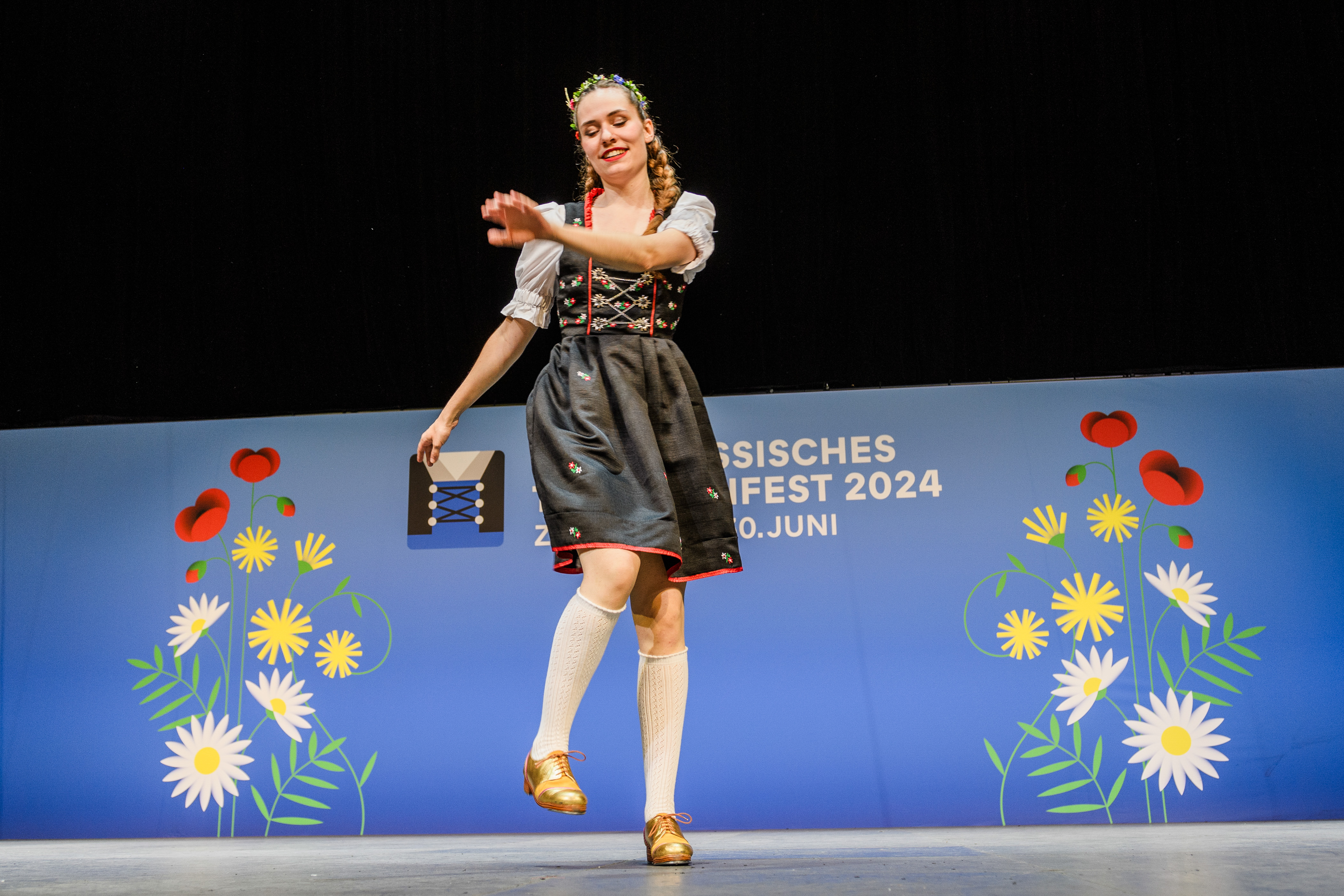 Volkstanzgala-im-Kongresshaus