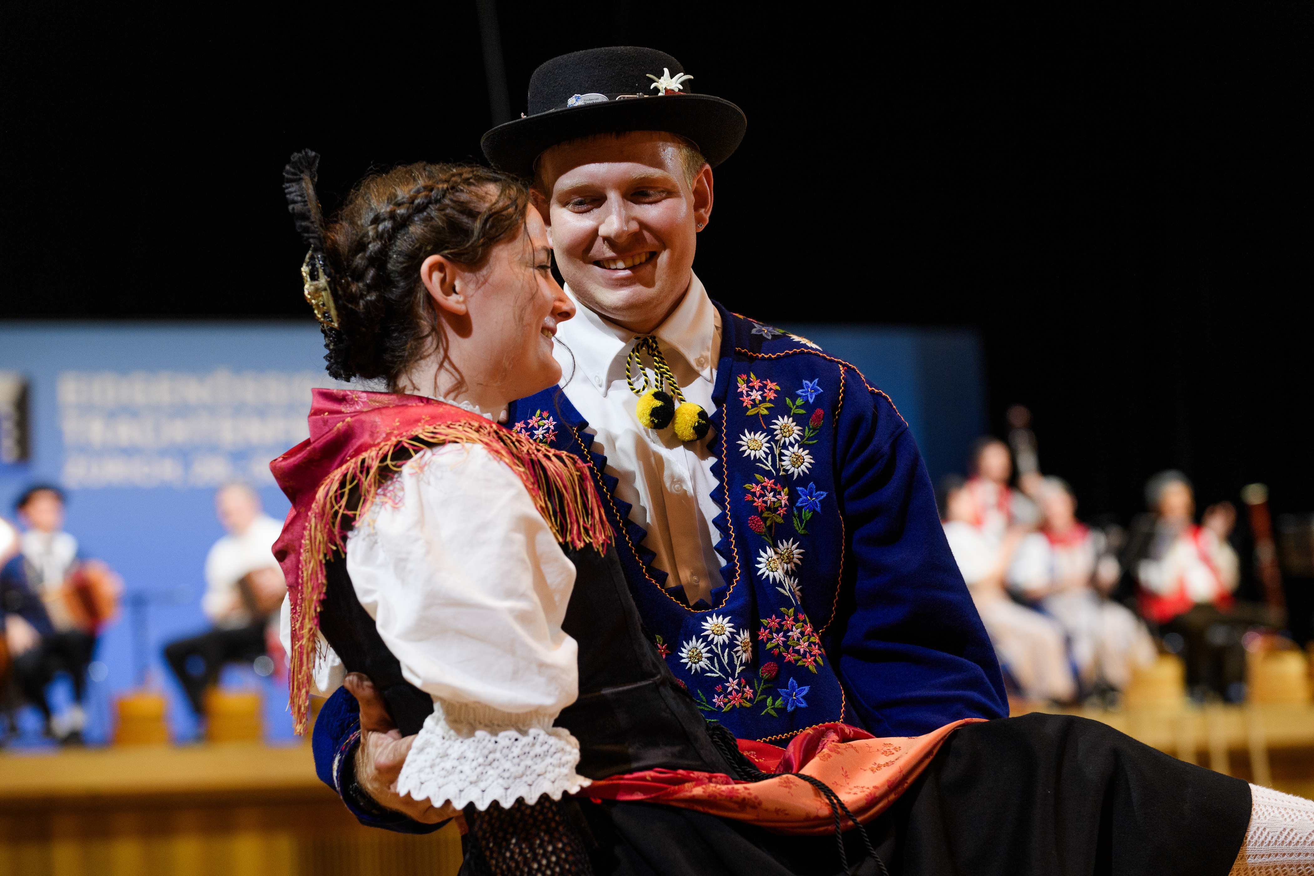 Volkstanzgala-im-Kongresshaus