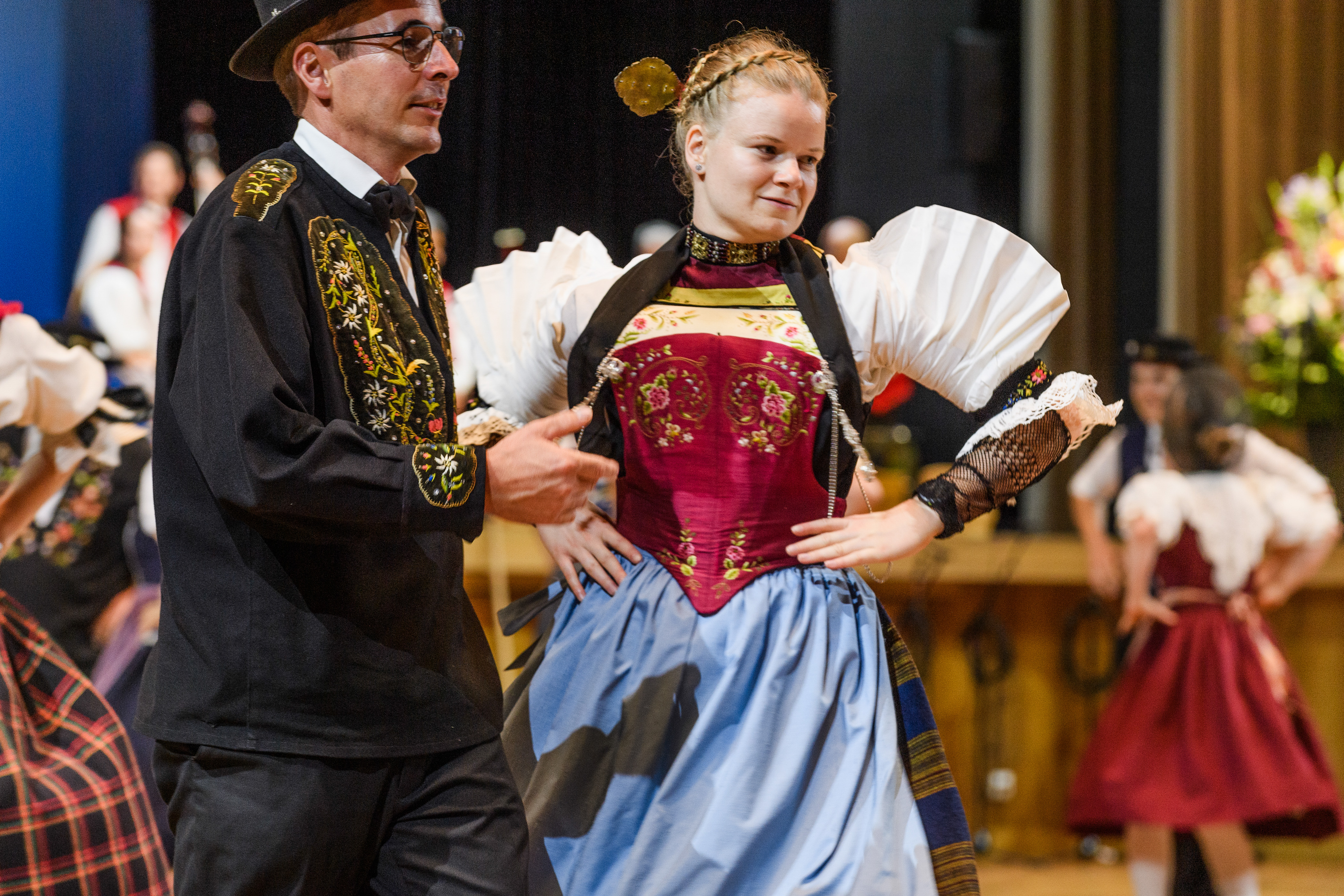 Volkstanzgala-im-Kongresshaus