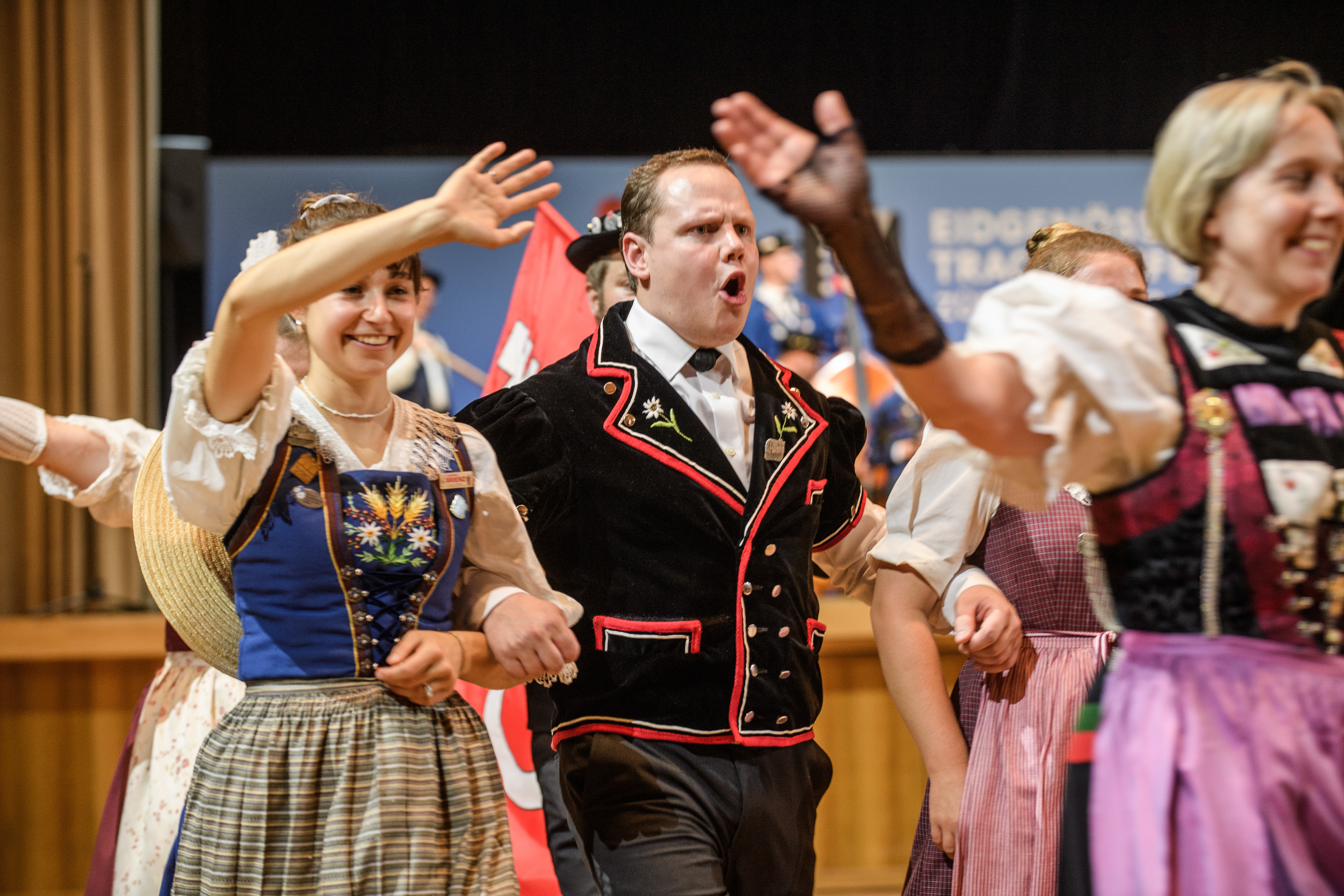 Volkstanzgala-im-Kongresshaus