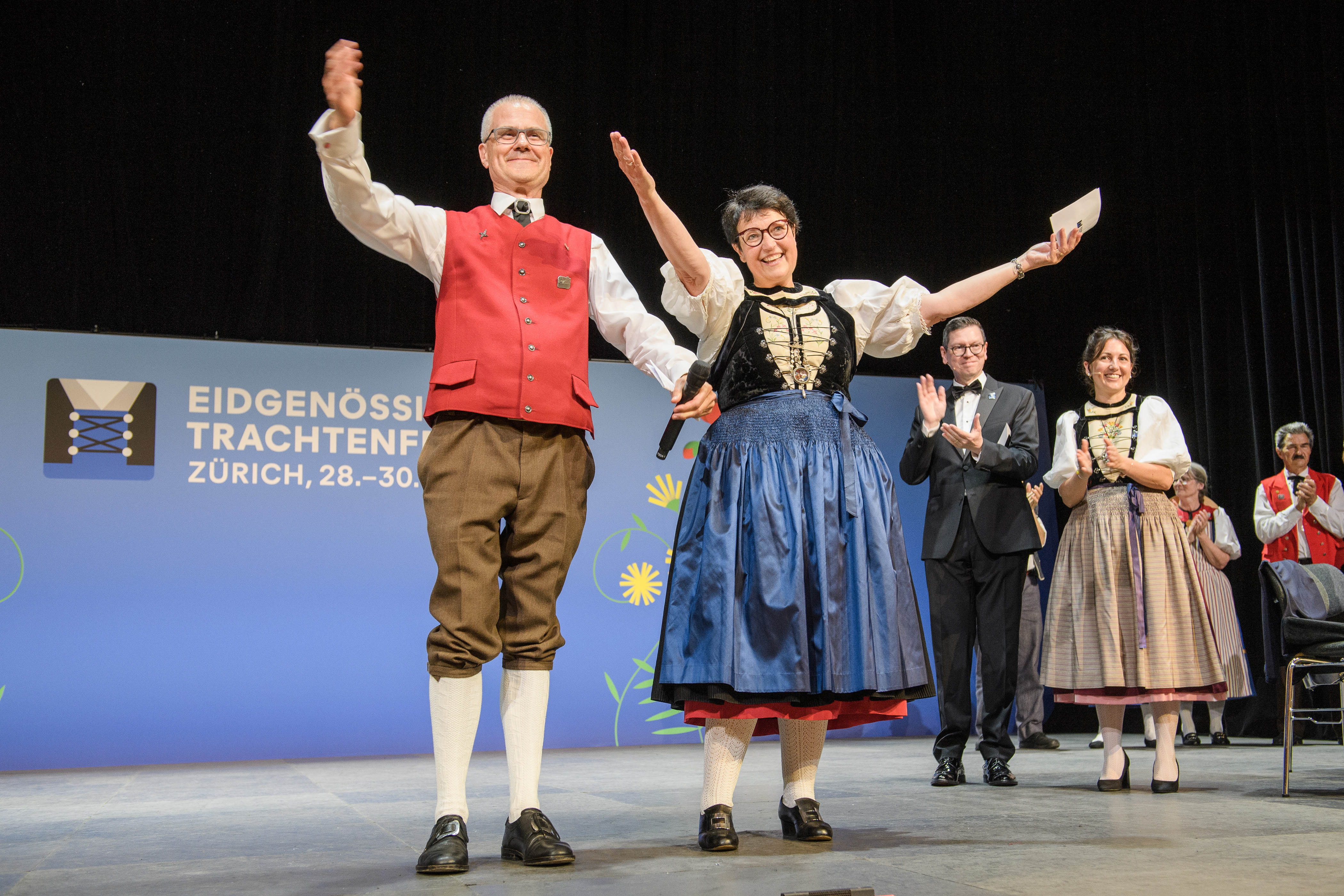 Volkstanzgala-im-Kongresshaus