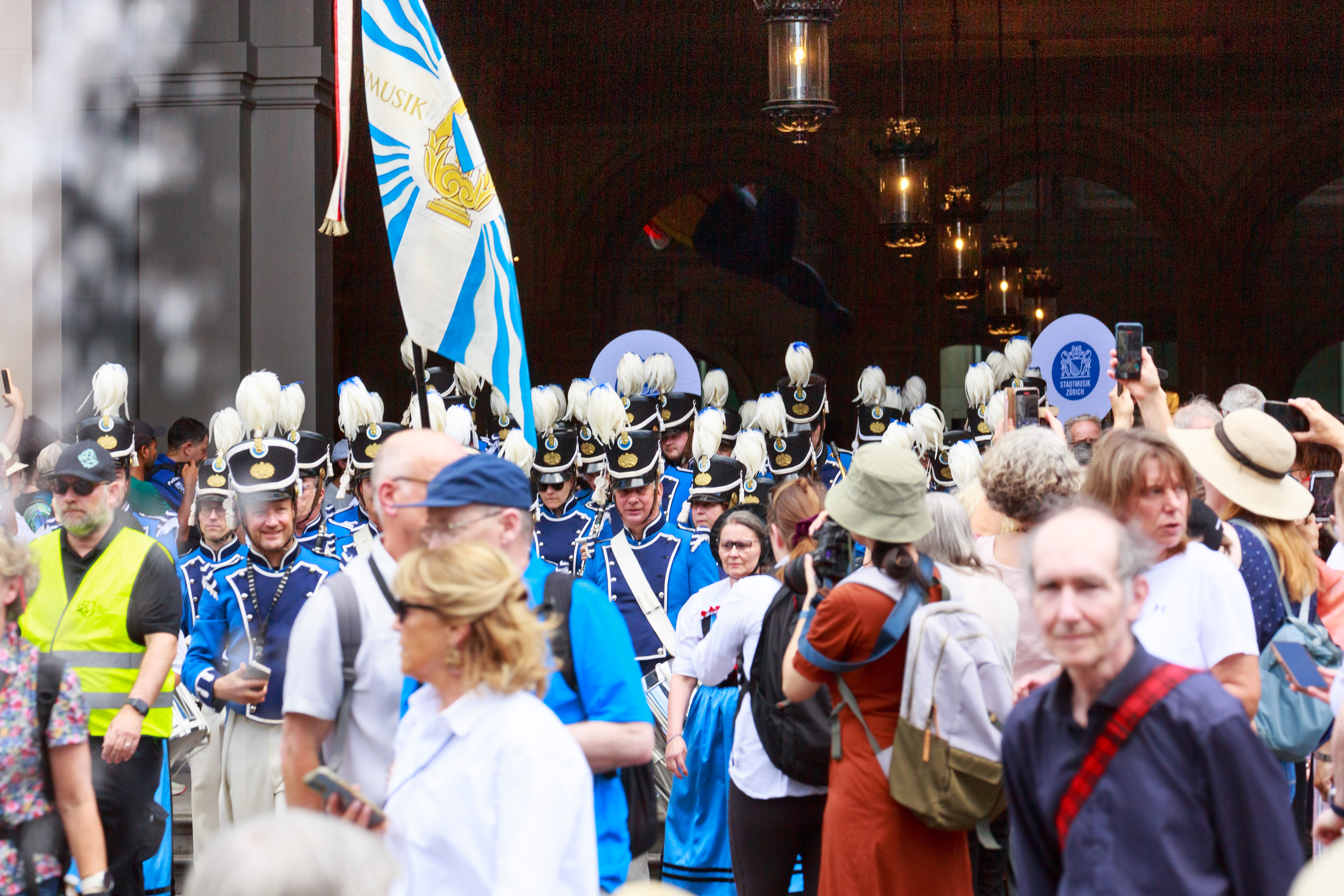 unterwegs zur Delegiertenversammlung in der Kirche St. Peter