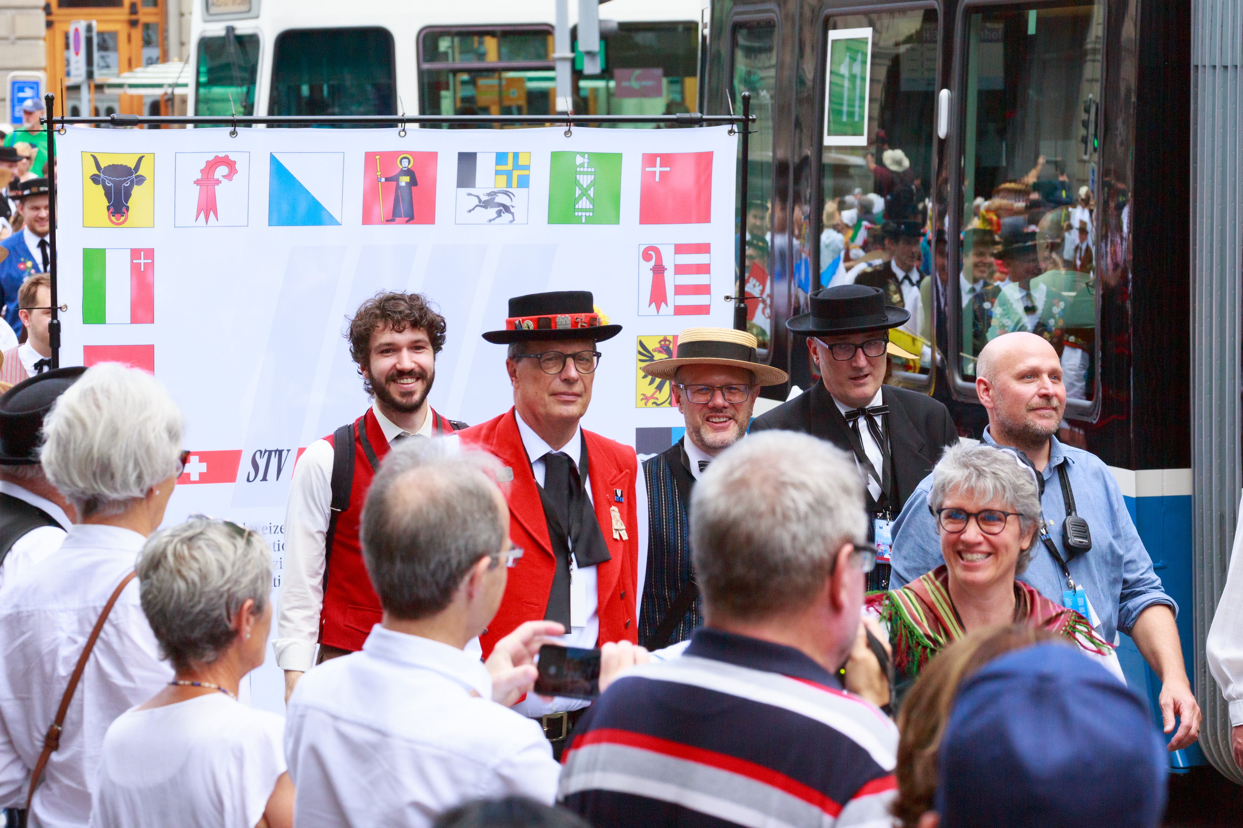 unterwegs zur Delegiertenversammlung in der Kirche St. Peter