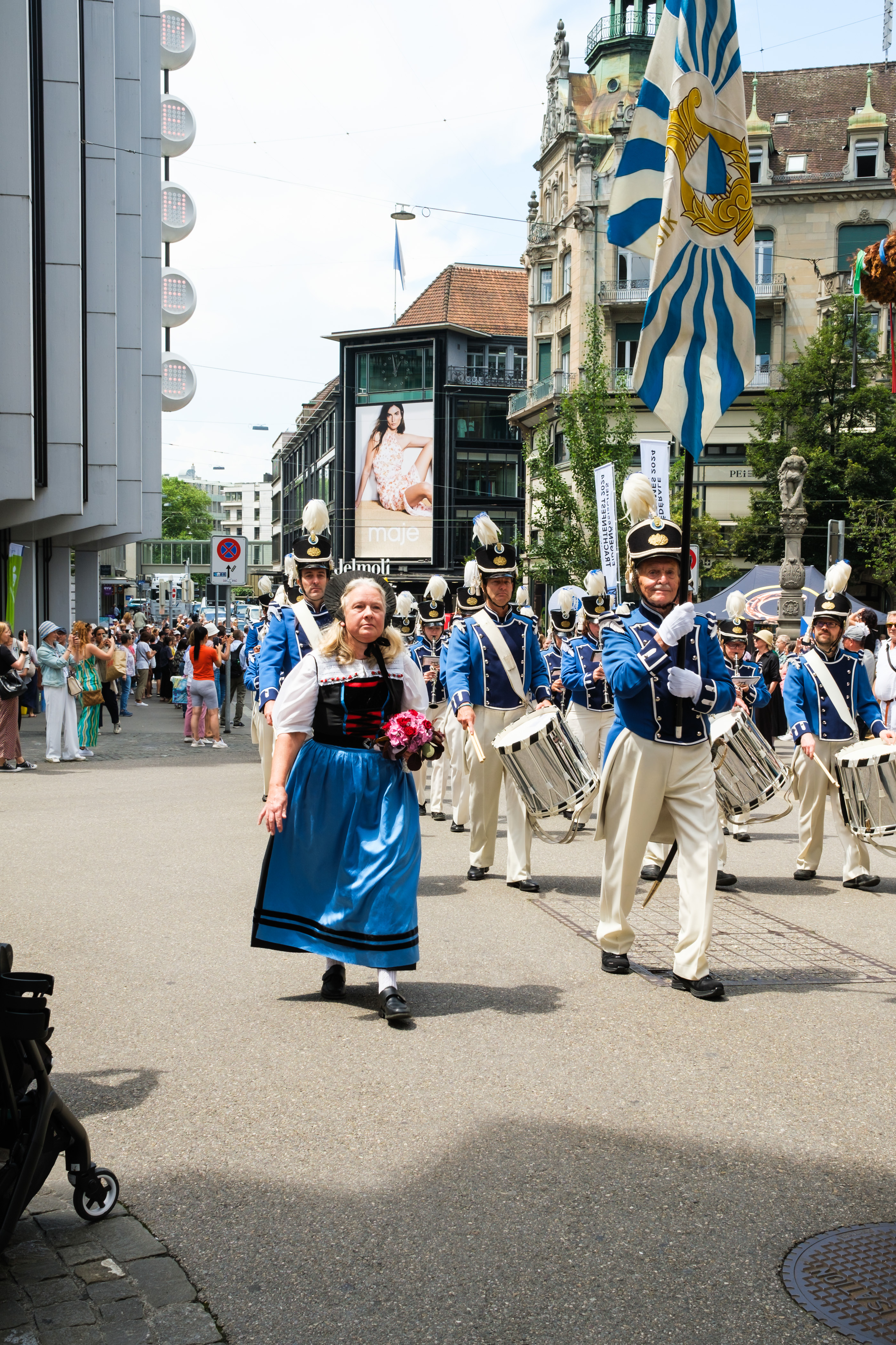 unterwegs zur Delegiertenversammlung in der Kirche St. Peter