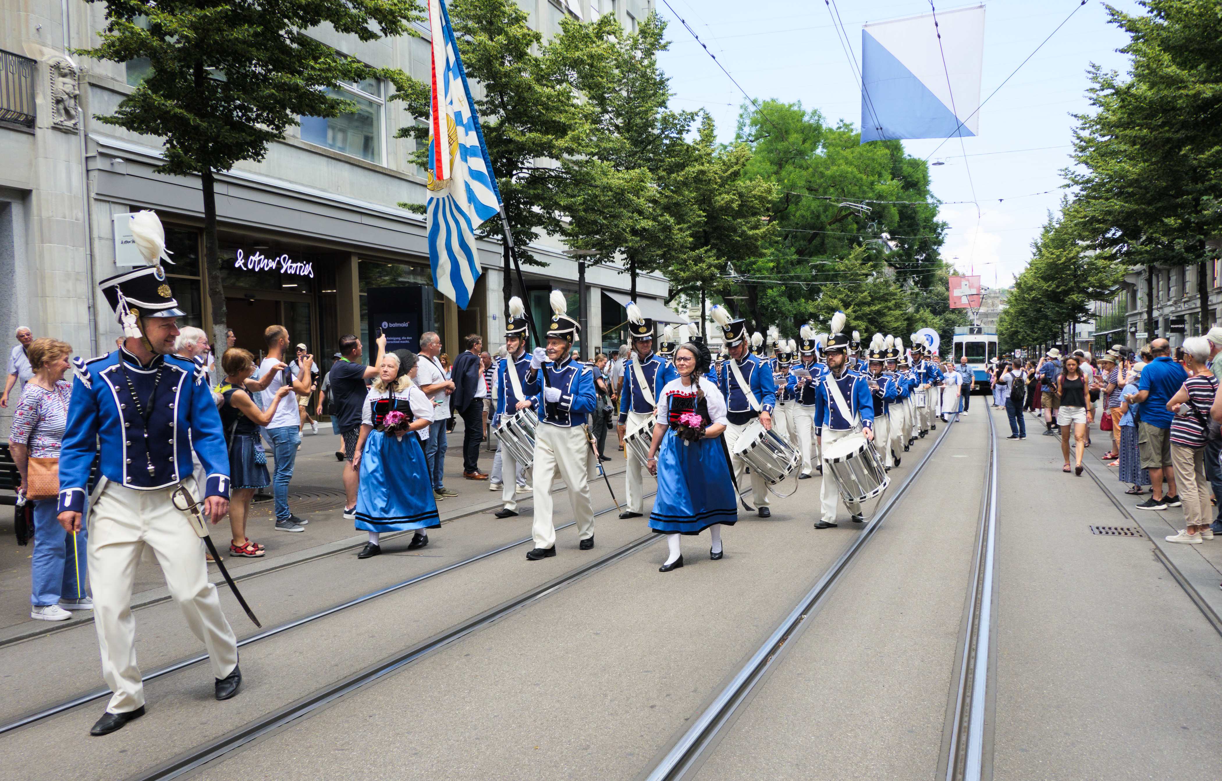 unterwegs zur Delegiertenversammlung in der Kirche St. Peter