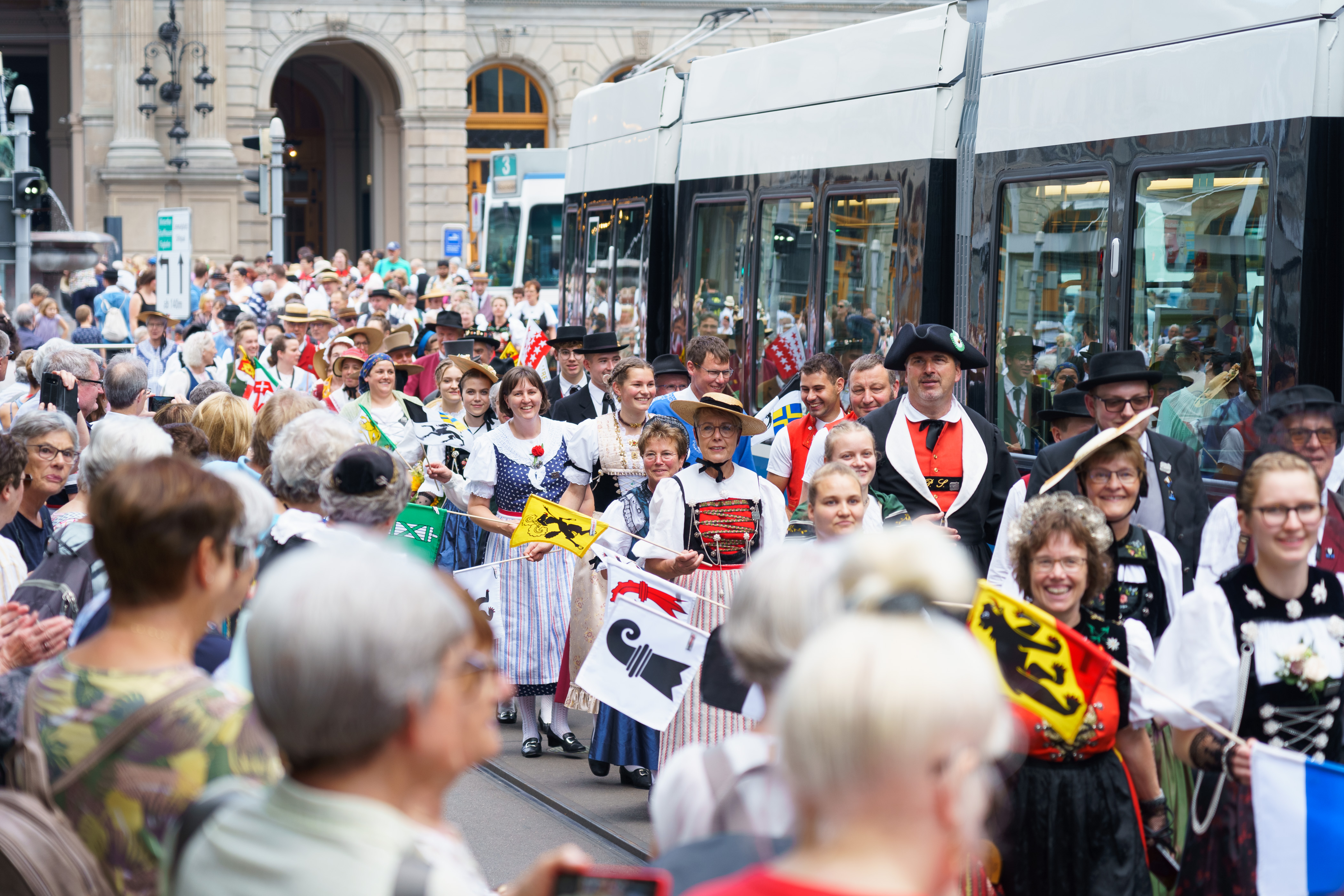 unterwegs zur Delegiertenversammlung in der Kirche St. Peter