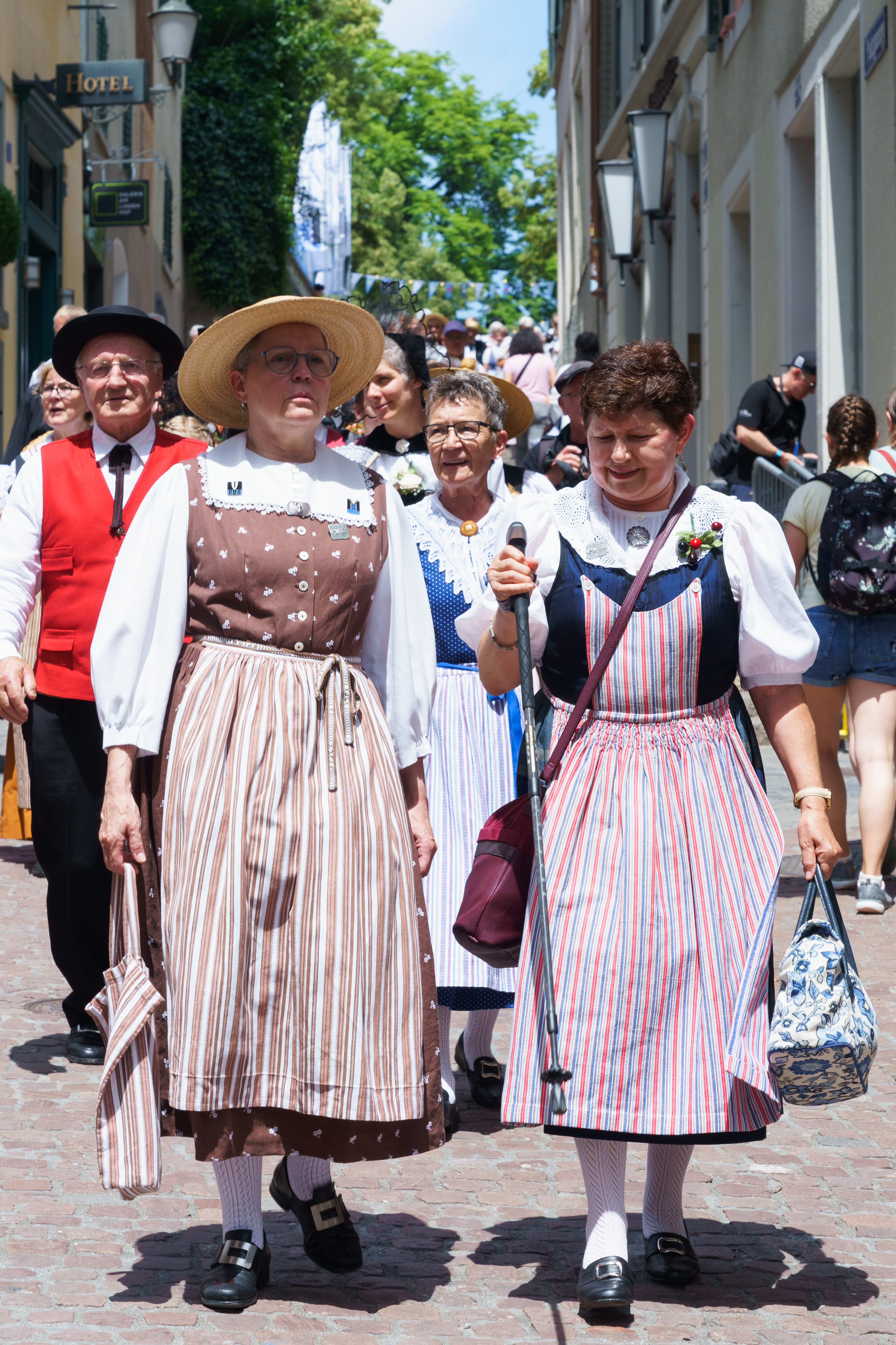 unterwegs zur Delegiertenversammlung in der Kirche St. Peter