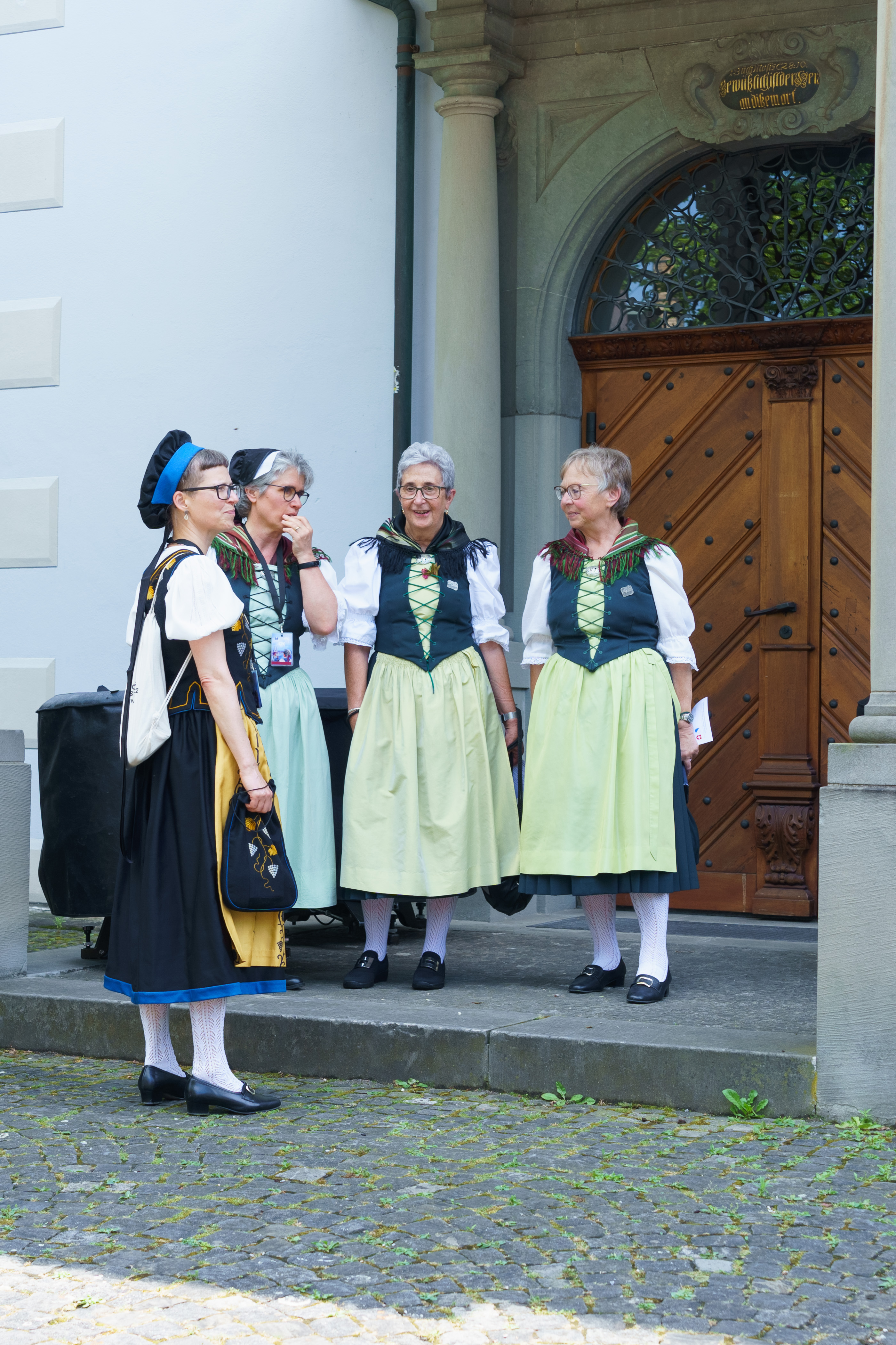 unterwegs zur Delegiertenversammlung in der Kirche St. Peter