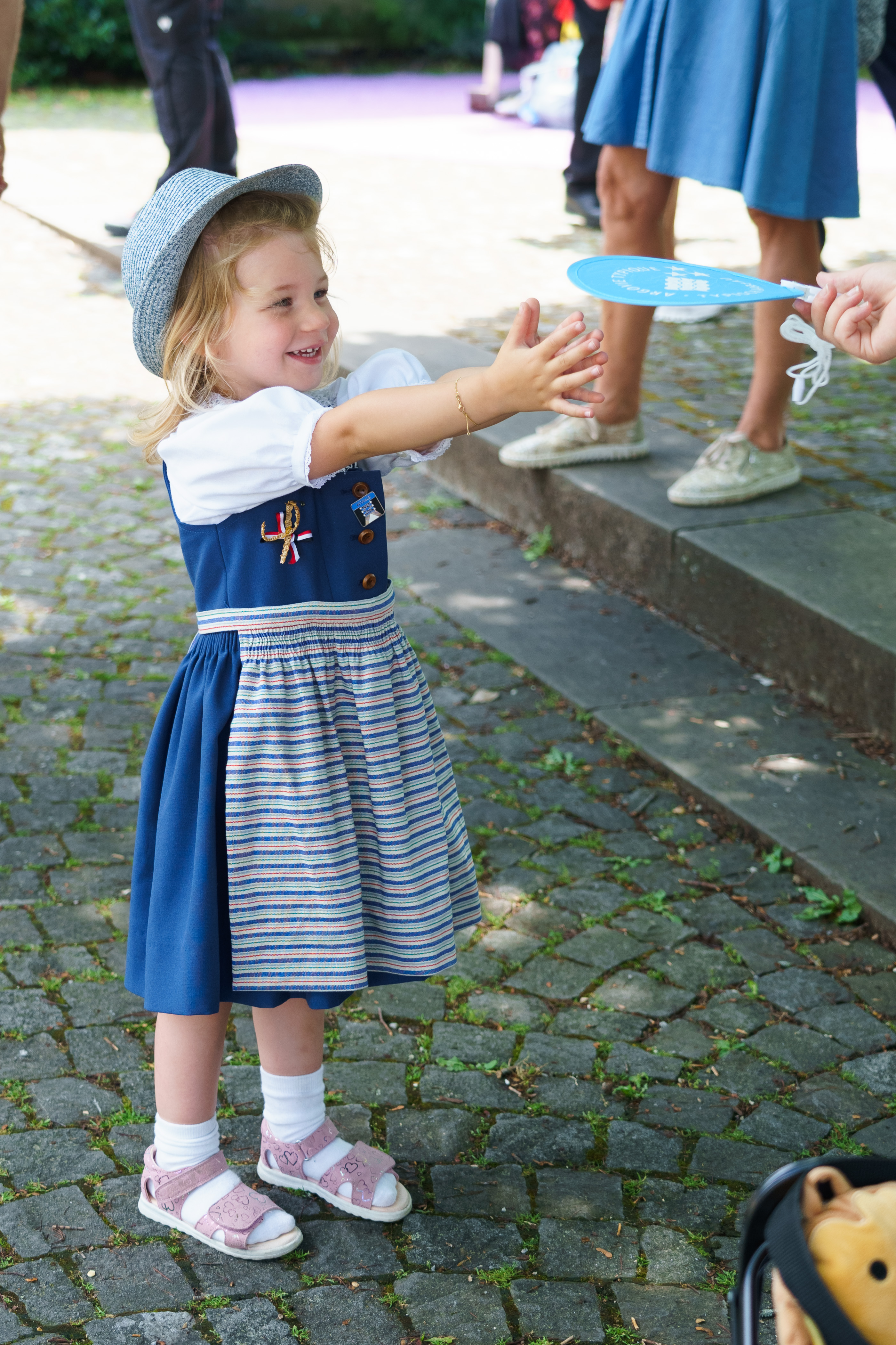 unterwegs zur Delegiertenversammlung in der Kirche St. Peter